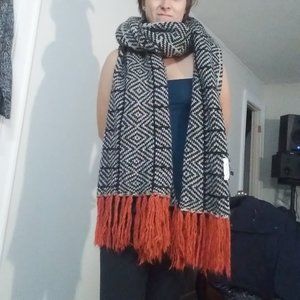 Amazing warm scarf